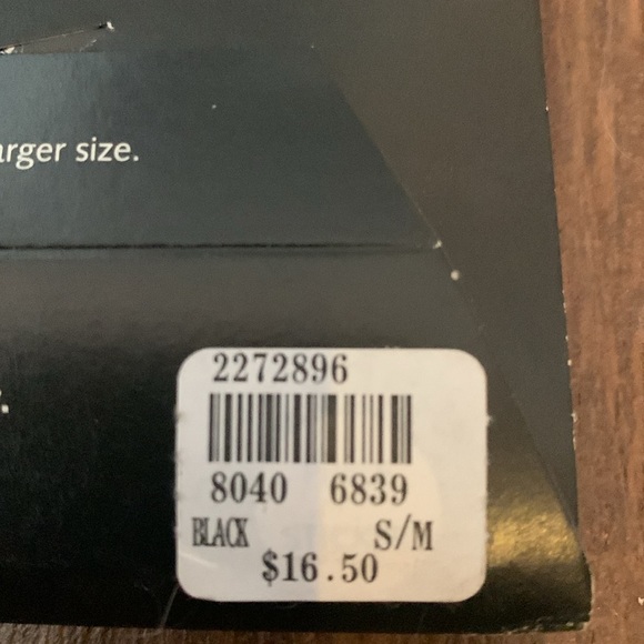 SENSUOUS FREDERICKS OF HOLLYWOOD Legware: black stockings w/crisscross & bow. - Picture 11 of 11